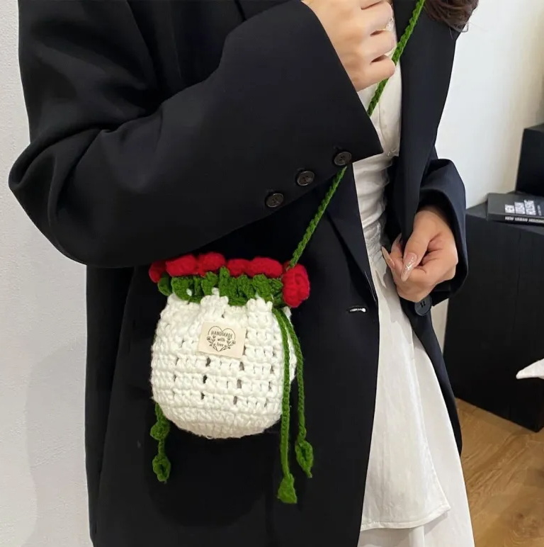 Jen's Rose Bouquet Hand Bag